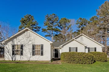 12 Collins Ln Douglasville, GA 30134